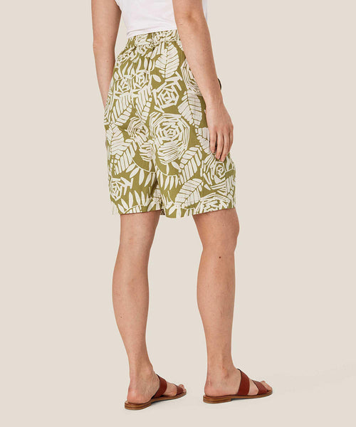 Wide leg hotsell bermuda shorts